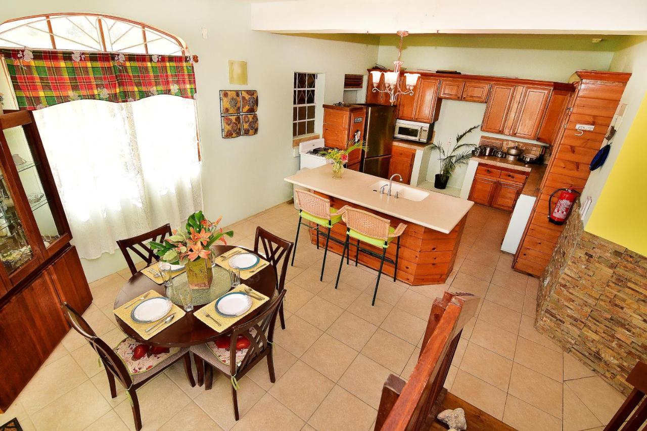 Beachfront Villa Gros Islet Luaran gambar